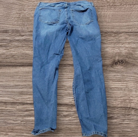 WOMAN'S FOREVER 21 DENIM JEANS - Picture 8 of 8